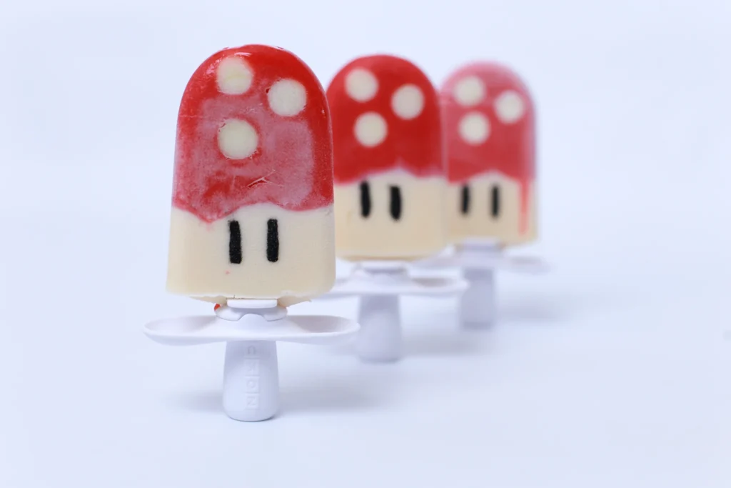 Picolé de cogumelo, como Toad, inspirado no Reino dos Cogumelos de Super Mario Bros (filme 2023) - A Mãe da Festa